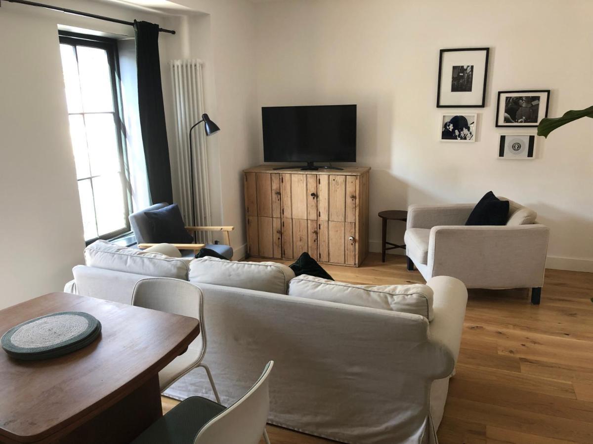 Apartment Poets Rest, Free Parking, Ev Socket Fees Apply Walk To *