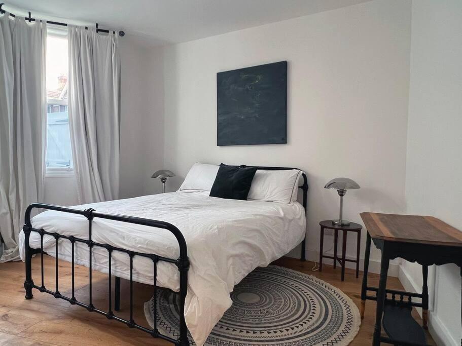 Poets Rest, Free Parking, Ev Socket Fees Apply Walk To Apartment Brighton